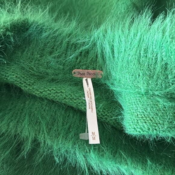 NWOT Free people Harrison Bunny Crew Long Sleeve Green Fuzzy Cozy Sweater Slouch - Picture 11 of 11